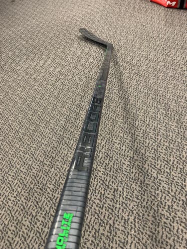 CCM Trigger Pro 6 Junior 50 Flex P29 Left