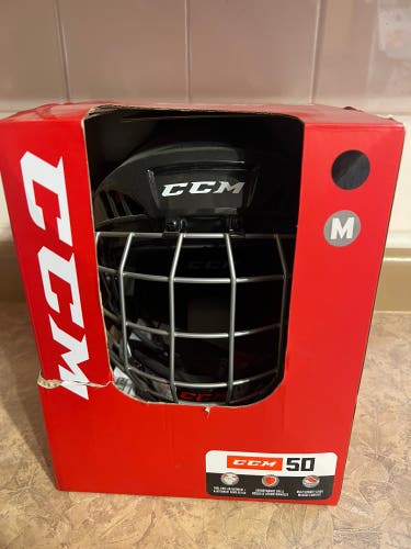 New Medium CCM  50 Helmet