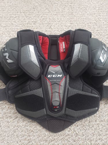 SR Small CCM JetSpeed FT1 Shoulder Pads