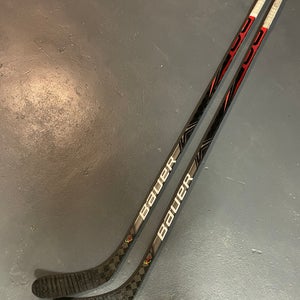 Senior Right Handed P28 Pro Stock Vapor FlyLite Hockey Stick 2 Pack 85 Flex