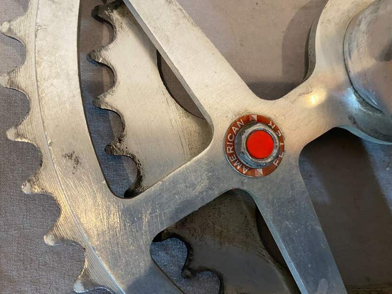 Cache-poussière Pour Pédalier Sugino Maxy - Vintage Route, Plastique Rouge, Japon