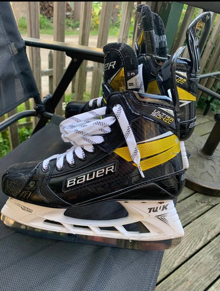 Used Bauer Wide Width Size 8 Supreme UltraSonic Hockey Skates