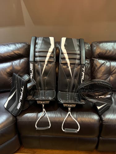 34" Regular  L12.2 Goalie Full Set