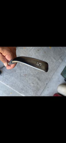 Men's Right Handed Regular Flex Graphite Shaft G710 Iron Set