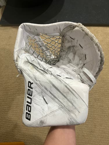 Bauer 3x goalie glove
