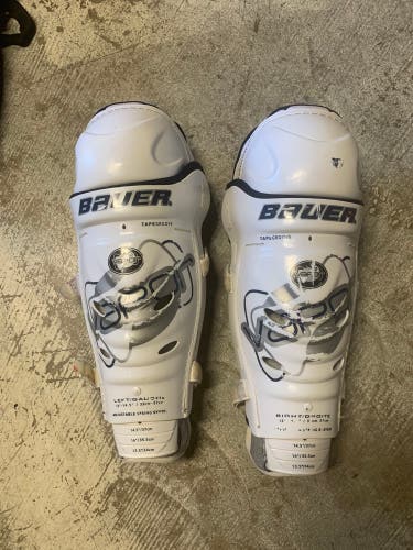 Bauer  Vapor 10 Shin Pads