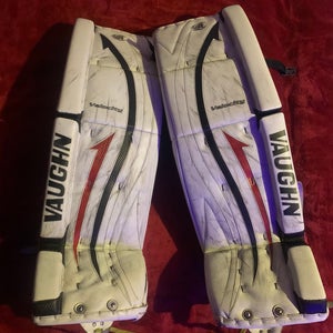 Vaughn bundle Pads Glove And Blocker