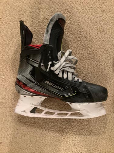 Senior Used Bauer Vapor 2X Pro Hockey Skates Size 7.5