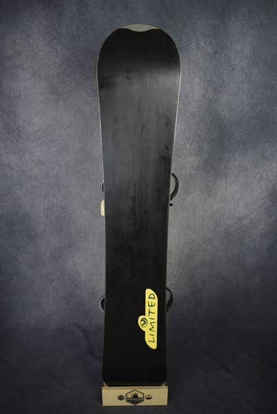LTD LIMITED SNOWBOARD SIZE 158 CM WITH 5150 LARGE BINDINGS 
