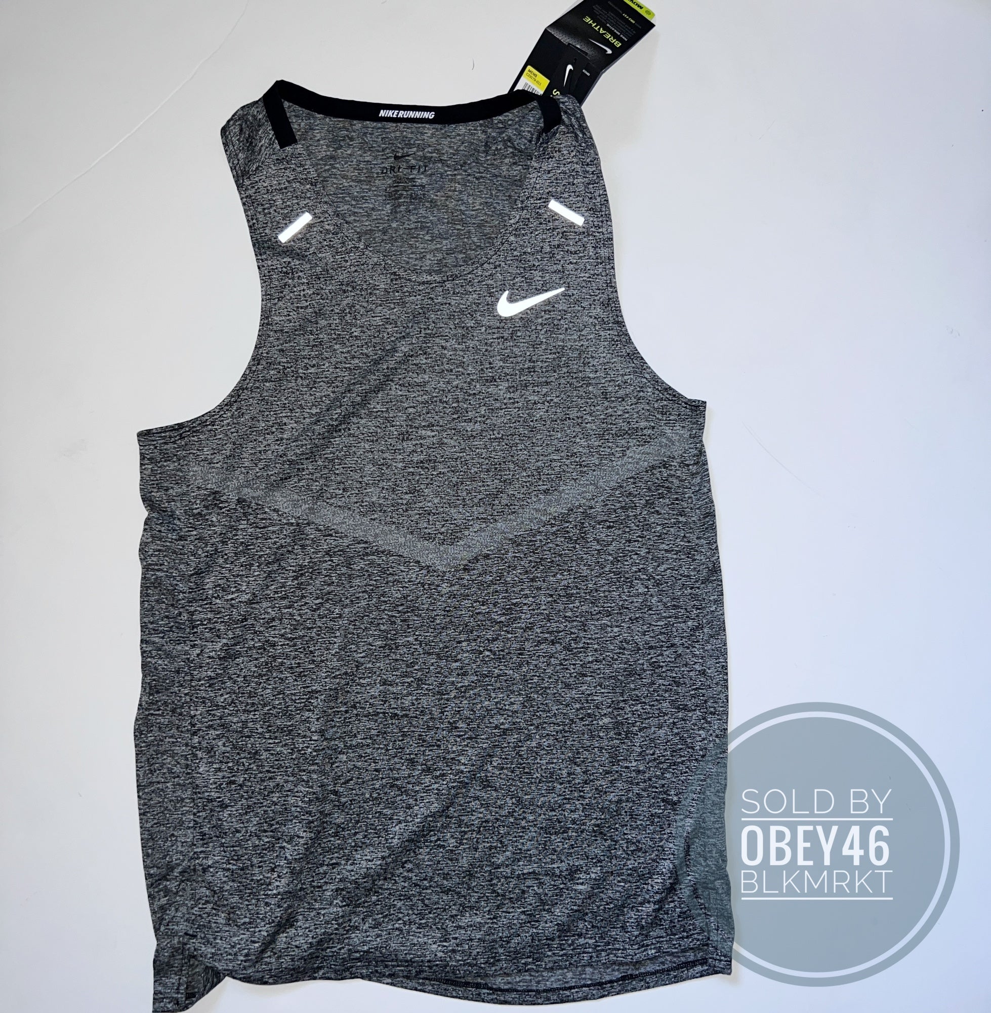 Nike Rise 365 Men's Dri-FIT Running Tank Top. Nike DK