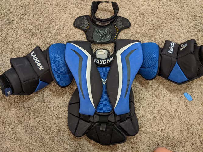 Used Medium/Large Junior Vaughn Velocity V6 Goalie Chest Protector & Bauer Collar Guard