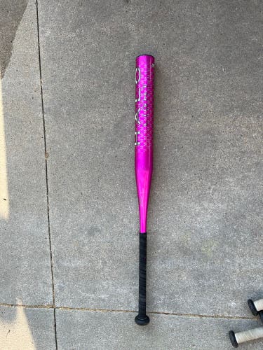 Miken Halo Light softball bat