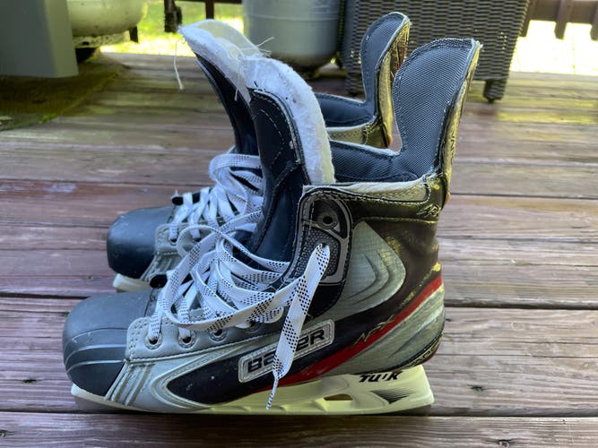 Near New Bauer Vapor APX Pro Stock Skates 7D