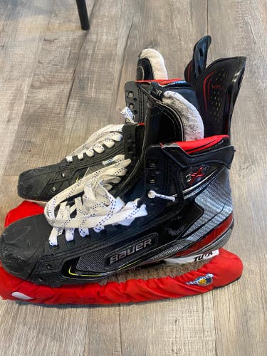 Used Bauer Regular Width Pro Stock Size 9.5 Vapor 2X Pro Hockey Skates