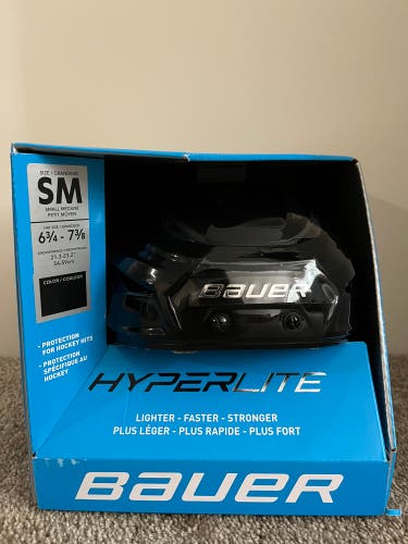 BRAND NEW Bauer Hyperlite Helmet S/M