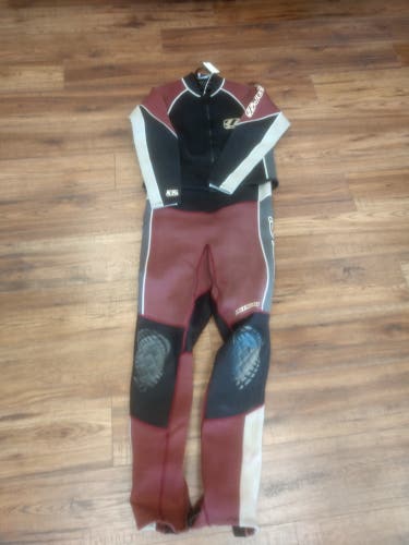 Wet Suits 2 piece Jetpilot