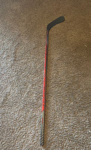 Senior Right Handed P29 Pro Stock Jetspeed FT4 Pro Hockey Stick