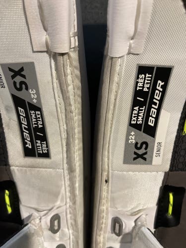 Bauer 3X senior XS 32 leg pads