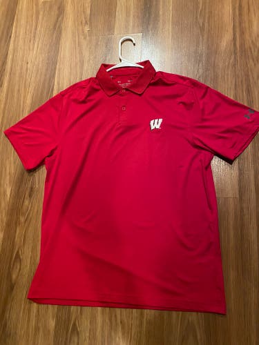 New Wisconsin Badgers Hockey Team Issued Under Armour Golf Polo Men’s Large Victory Red
