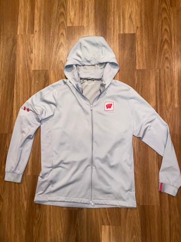 New Wisconsin Badgers Hockey Team Issued Under Armour Full Zip Hoodie Men’s Large Grey
