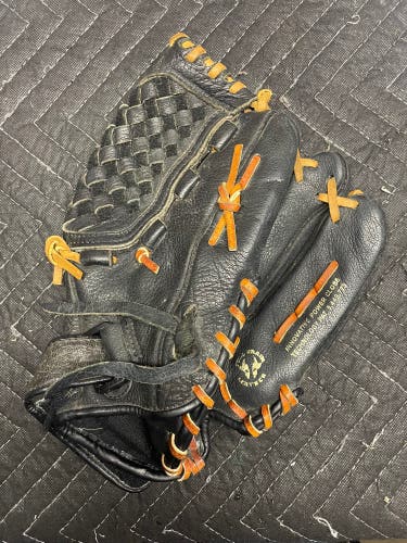 ! Mizuno Broken In Right Hand Throw 11.5" MVP Baseball Glove