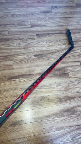 CCM Jetspeed FT4Pro |LH|65flex|P28|INT