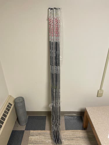 5 Senior Right Handed P28 Pro Stock Vapor Hyperlite Hockey Stick