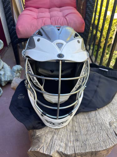 Used Player's Cascade Helmet