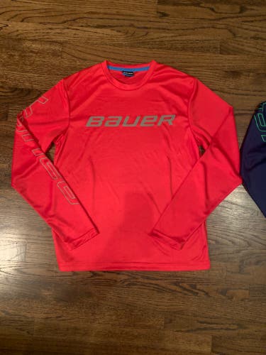 Bauer Performance Long Sleeve Color RED Size Adult Small. New Without Tags.