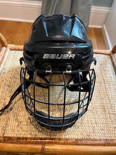Bauer hockey helmet