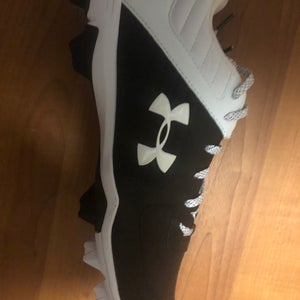 Under Armour Black Adult Molded Cleats Low Top  11.5