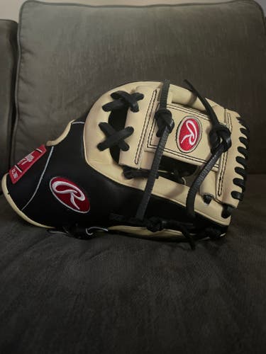 Used Rawlings Right Hand Throw Infield Heart of the Hide Baseball Glove 11.5"