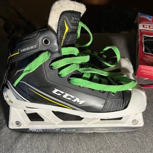 Used CCM Regular Width Size 5 Tacks 9080 Hockey Goalie Skates