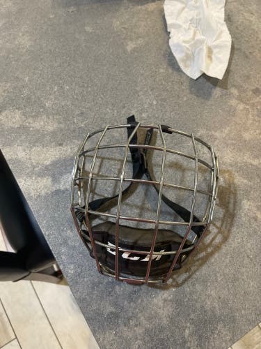 Used Medium CCM FM480 Facemask
