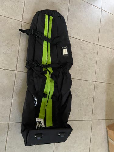 Golf travel bag with wheels new with tags
