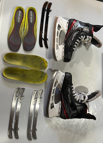 Bauer Size 5.0 Vapor 2X Hockey Skates - 4 Sets Of Blades