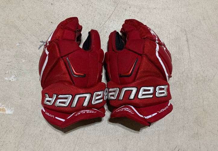 Bauer Vapor APX 2 Gloves