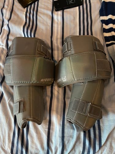 New Senior Warrior Ritual G2 Pro Knee Pads