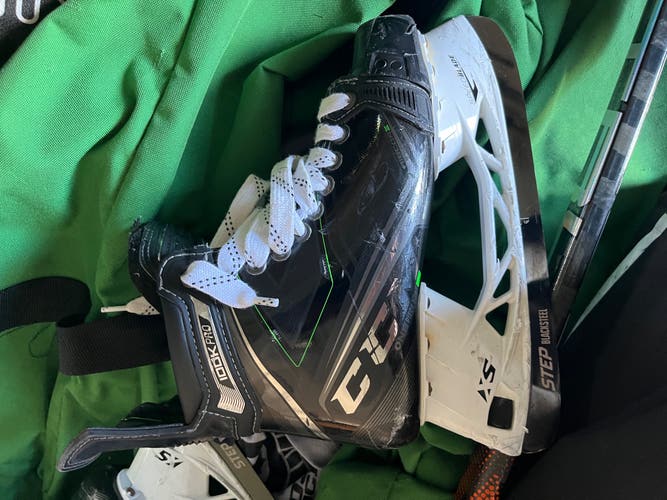 Used CCM Regular Width Size 8.5 RibCor 100k Pro Hockey Skates