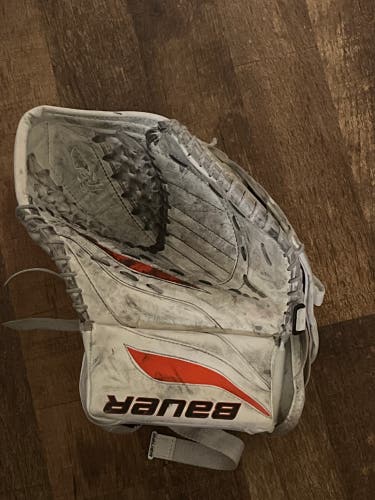 Used Bauer Reactor 4000 Regular Goalie Glove