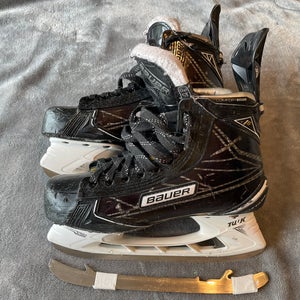 Used Bauer Regular Width Size 4.5 Supreme 1S Hockey Skates, Extra Steel And Super Feet Included