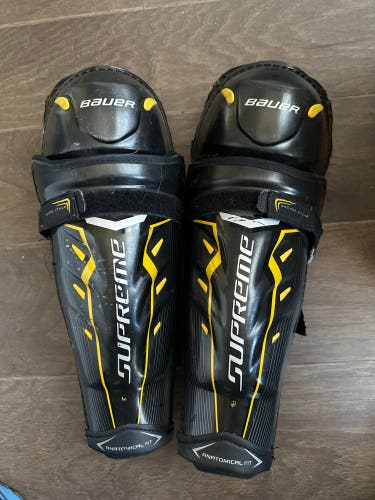 Bauer  Supreme TotalOne NXG Shin Pads