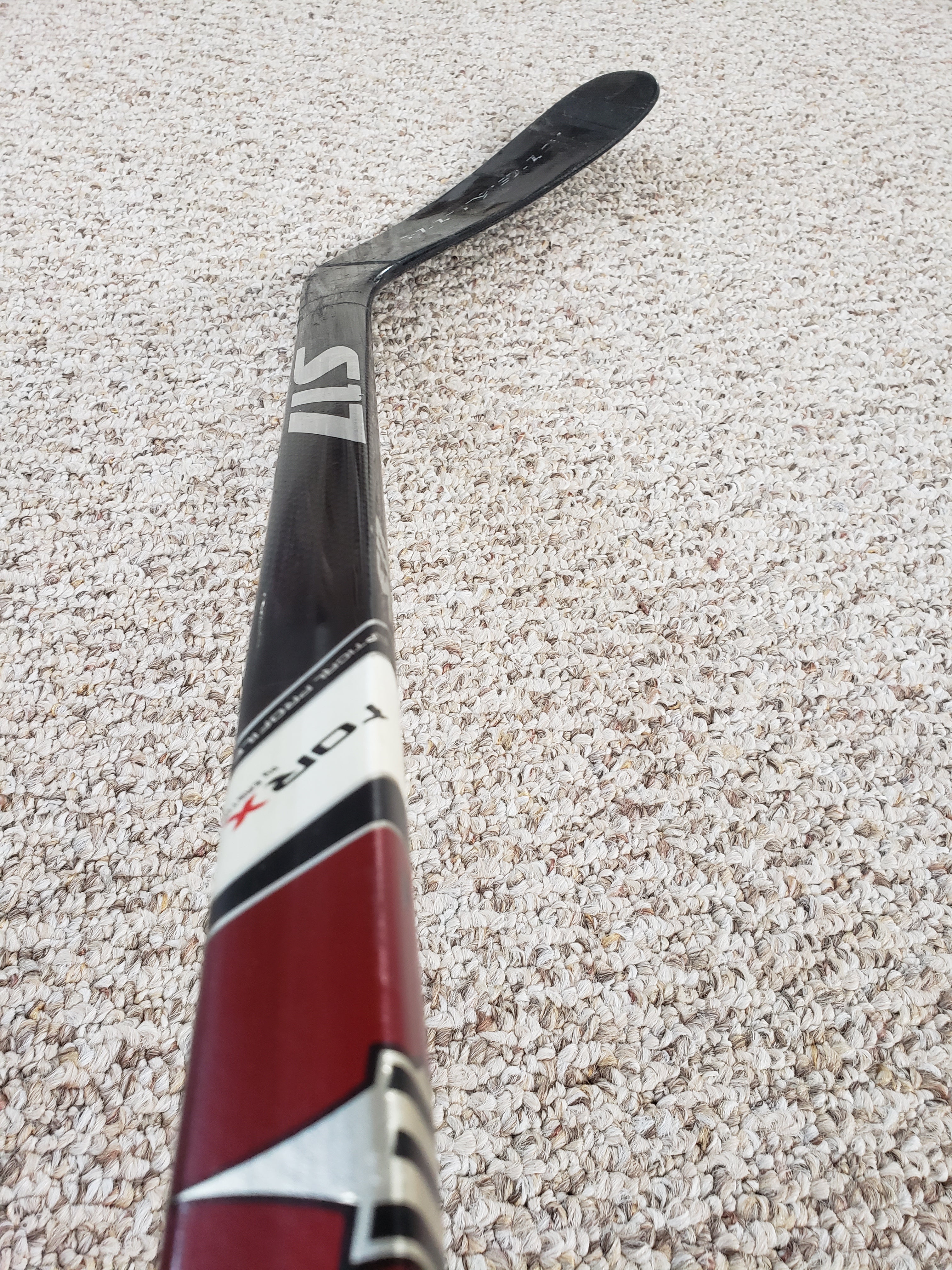 Easton S17 Hockey Stick (Right, Forsburge, 85 Flex)