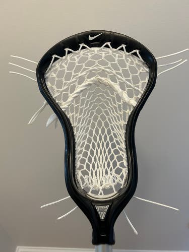 Like New Strung Nike Lakota 2 Head