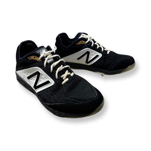Men’s size 8.5 New Balance 3000v4 Low Rise Metal Baseball Shoe Cleats - metal cleats