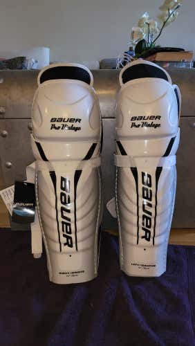 NEW BAUER PRO VINTAGE SHIN GUARDS - SENIOR 14"
