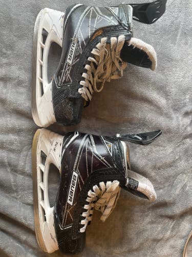 Used Bauer Regular Width Supreme 1S Size 6 Hockey Skates, Super Feet Included