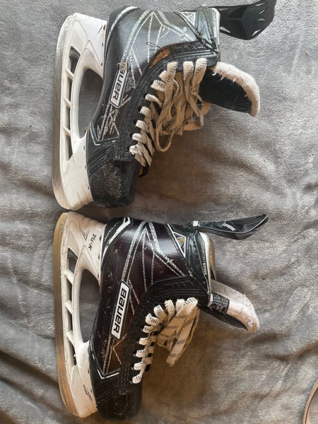 Used Bauer Regular Width Supreme 1S Size 6 Hockey Skates, Super Feet Included