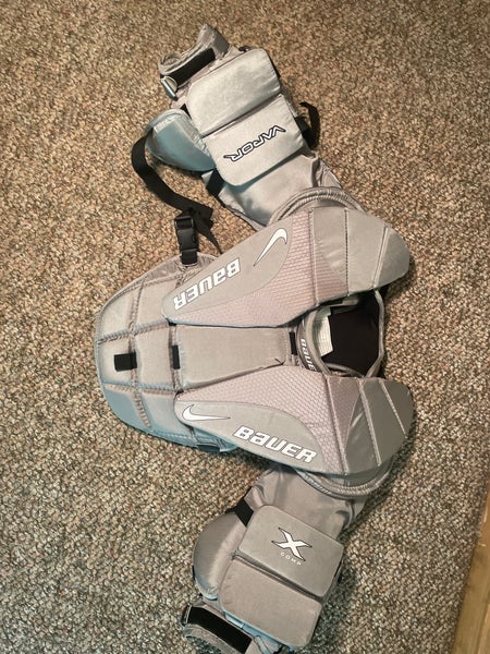 Used Small Bauer Vapor 1X Goalie Chest Protector