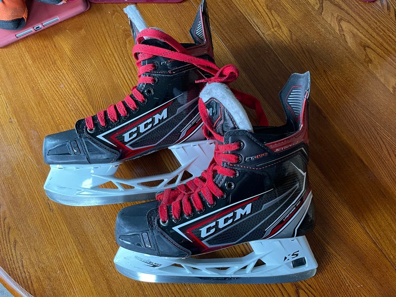 Used CCM Regular Width Size 6.5 JetSpeed FT490 Hockey Skates